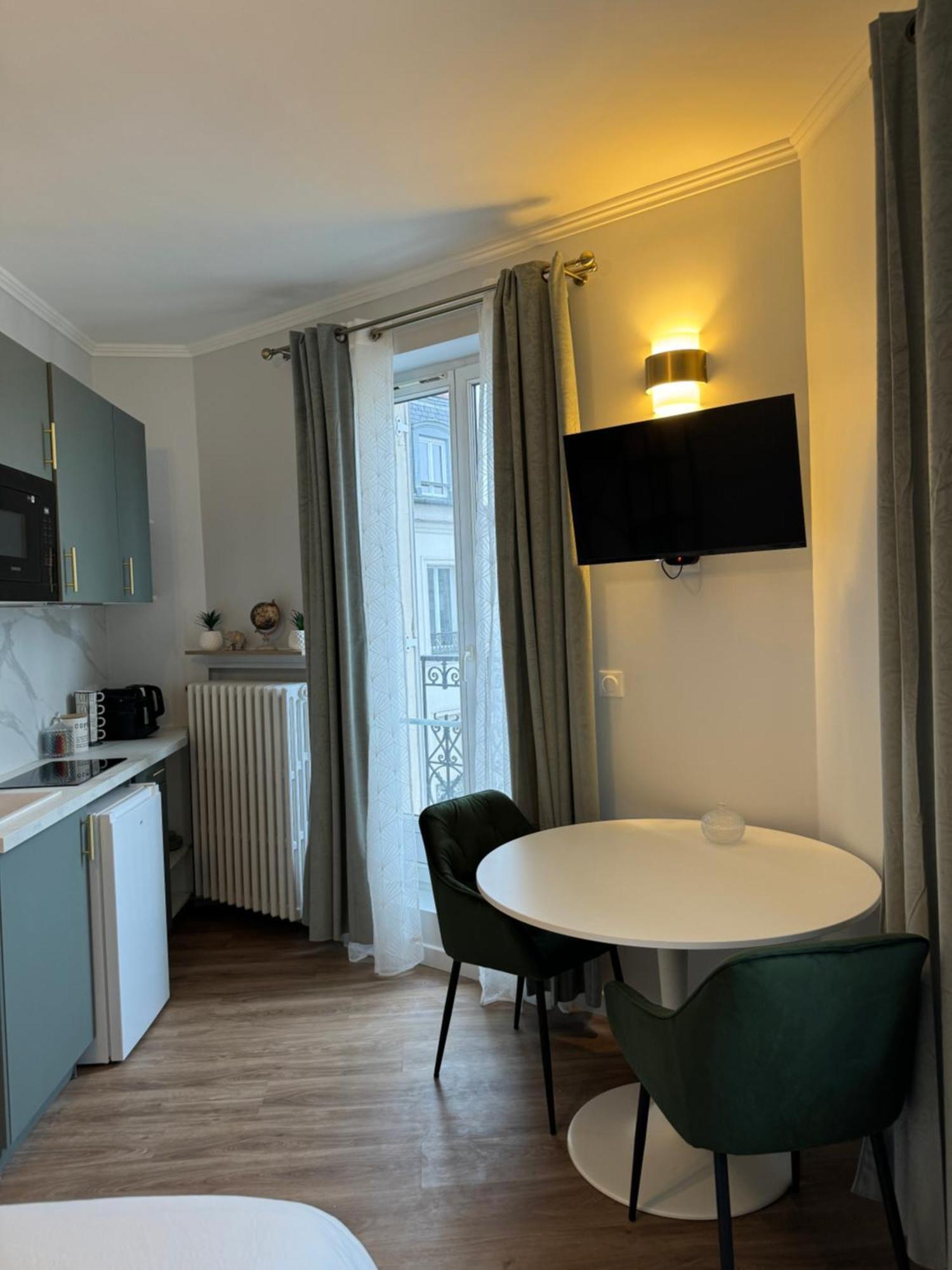 Studio De Charme Parisien Levallois-Perret Extérieur photo
